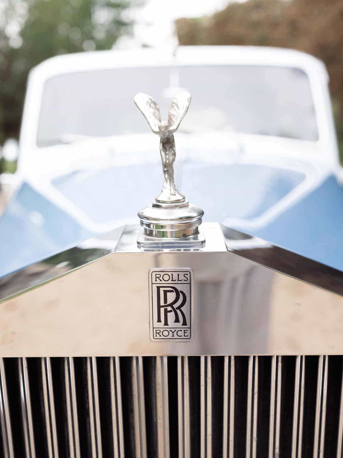 Castle wedding photography Schloss Kartzow - Rolls Royce vintage wedding car Berlin Brandenburg