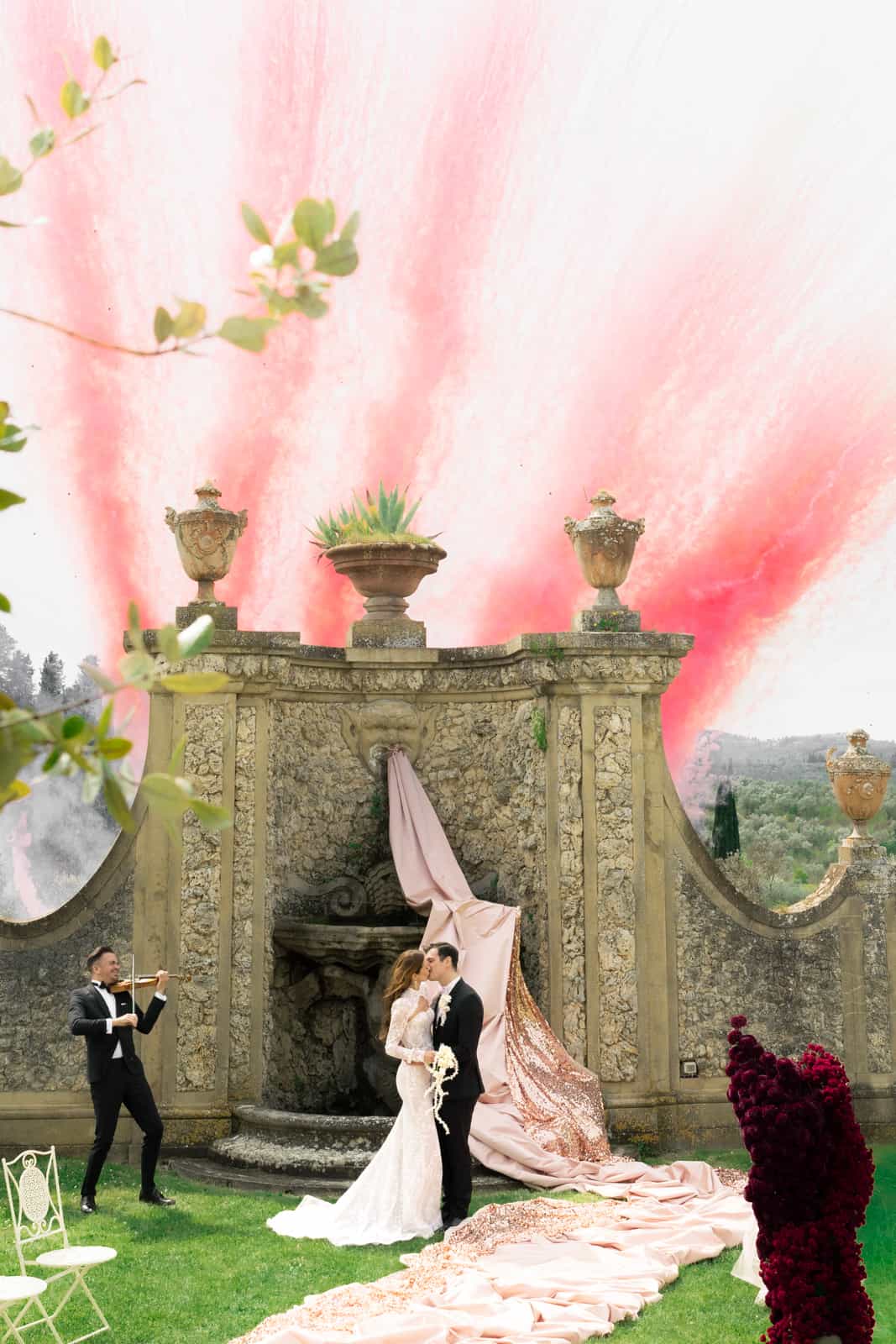 Wedding photography Villa Medicea di Lilliano Tuscany, documentary destination wedding Italy