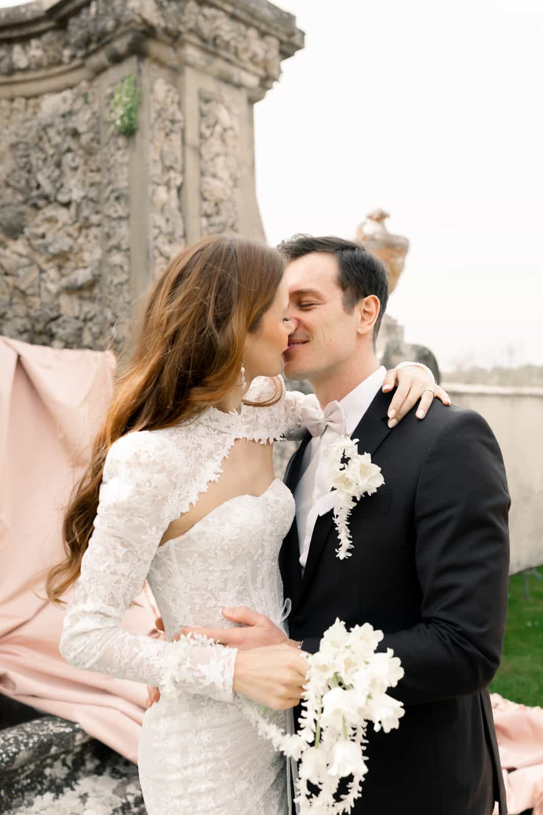 Wedding photography Villa Medicea di Lilliano Tuscany, documentary destination wedding Italy