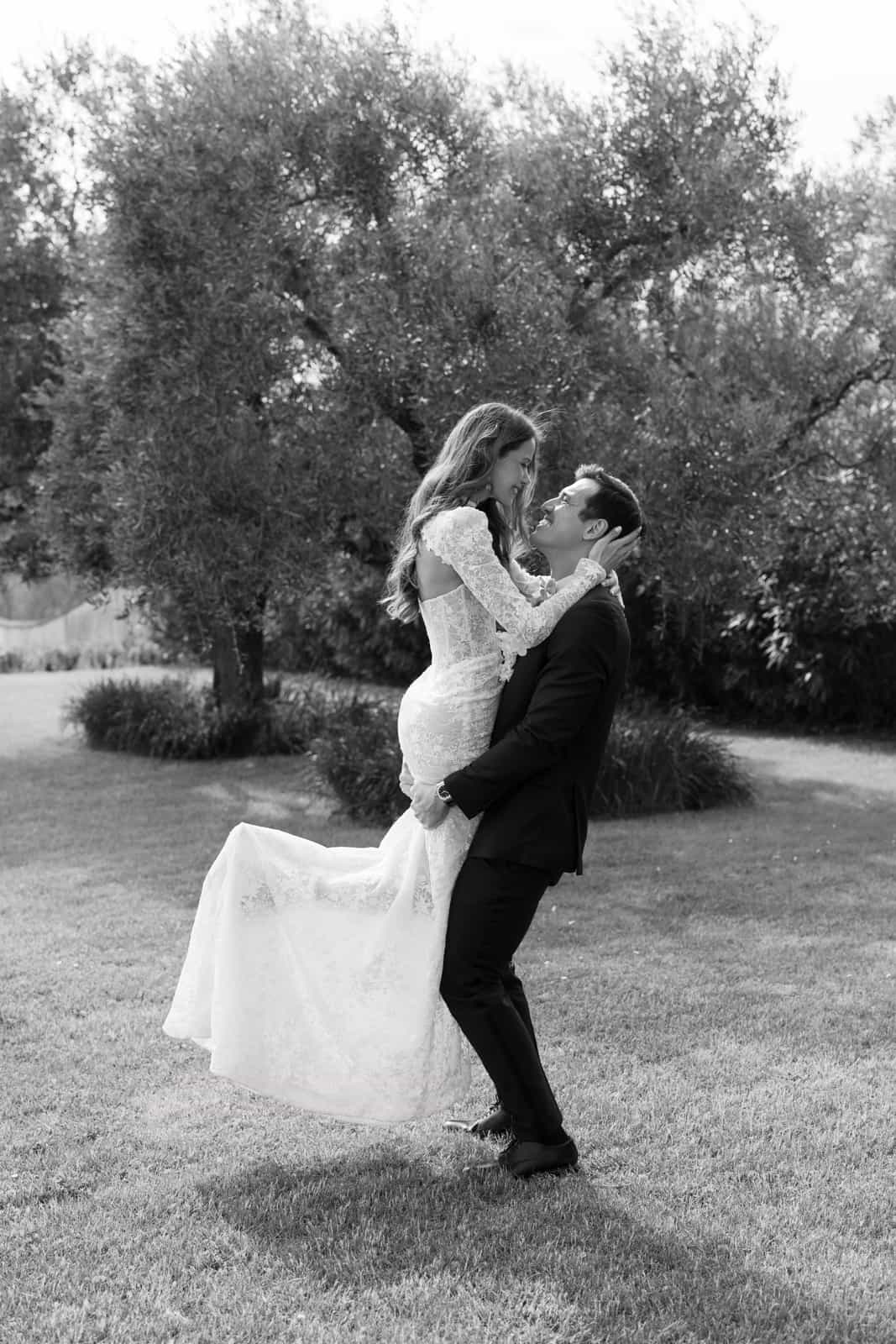 Wedding photography Villa Medicea di Lilliano Tuscany, documentary destination wedding Italy