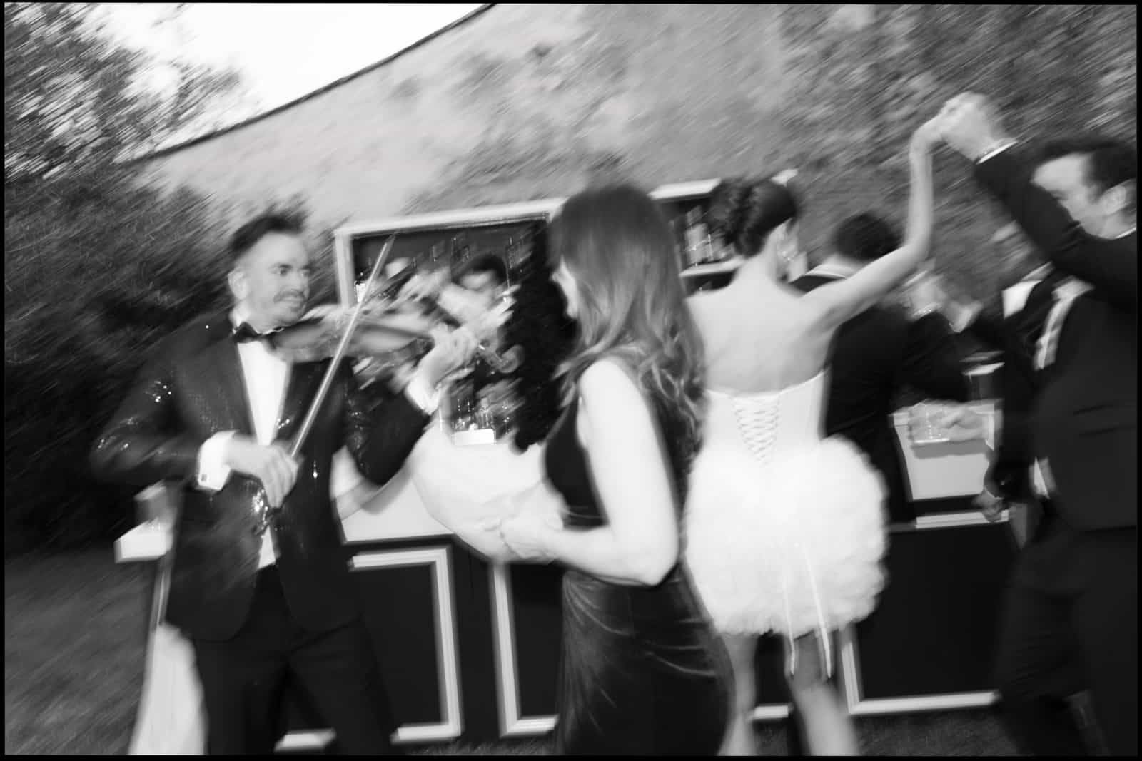 Wedding photography Villa Medicea di Lilliano Tuscany, documentary destination wedding Italy