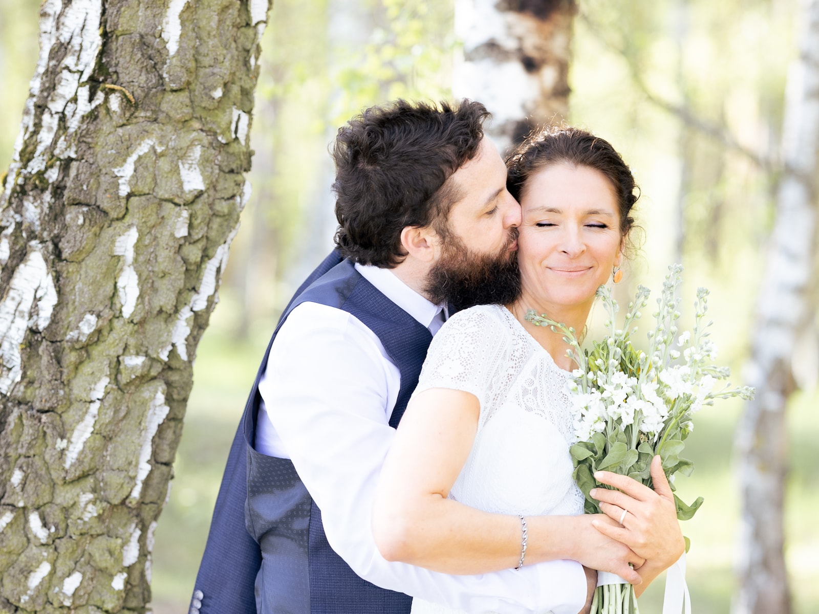 Hochzeitsfotografie Berlin: Moderne Parkportraits mit Stil