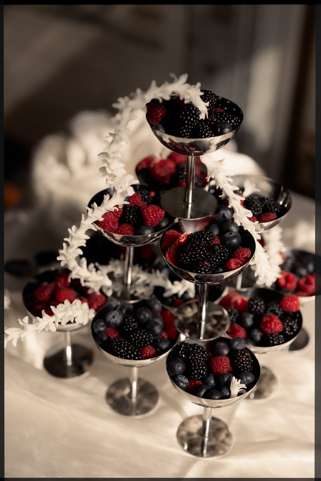 Wedding photography Villa Medicea di Lilliano Tuscany, documentary destination wedding Italy