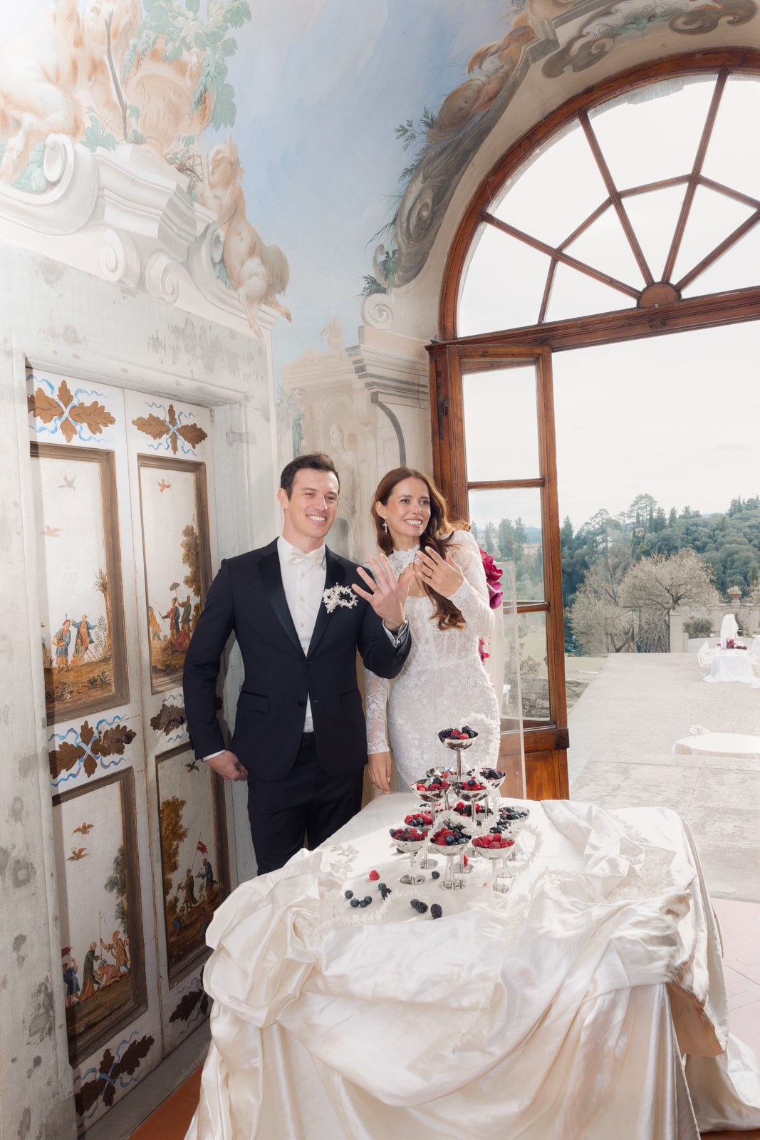 Wedding photography Villa Medicea di Lilliano Tuscany, documentary destination wedding Italy